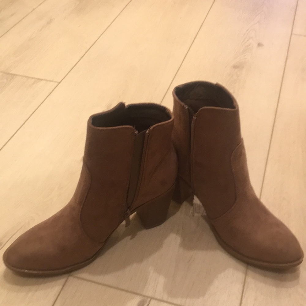 Booties - Picture 3 of 5